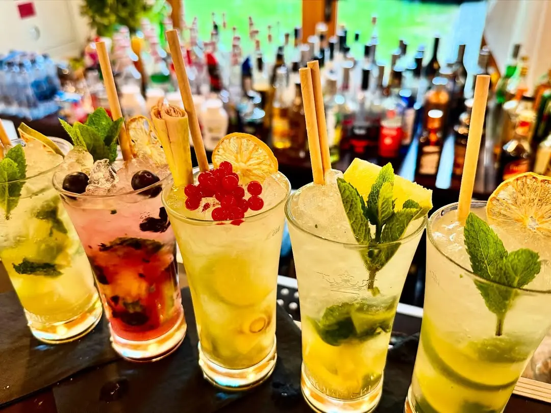 Przepisy na zaawansowane drinki - koktajle dla wymagających