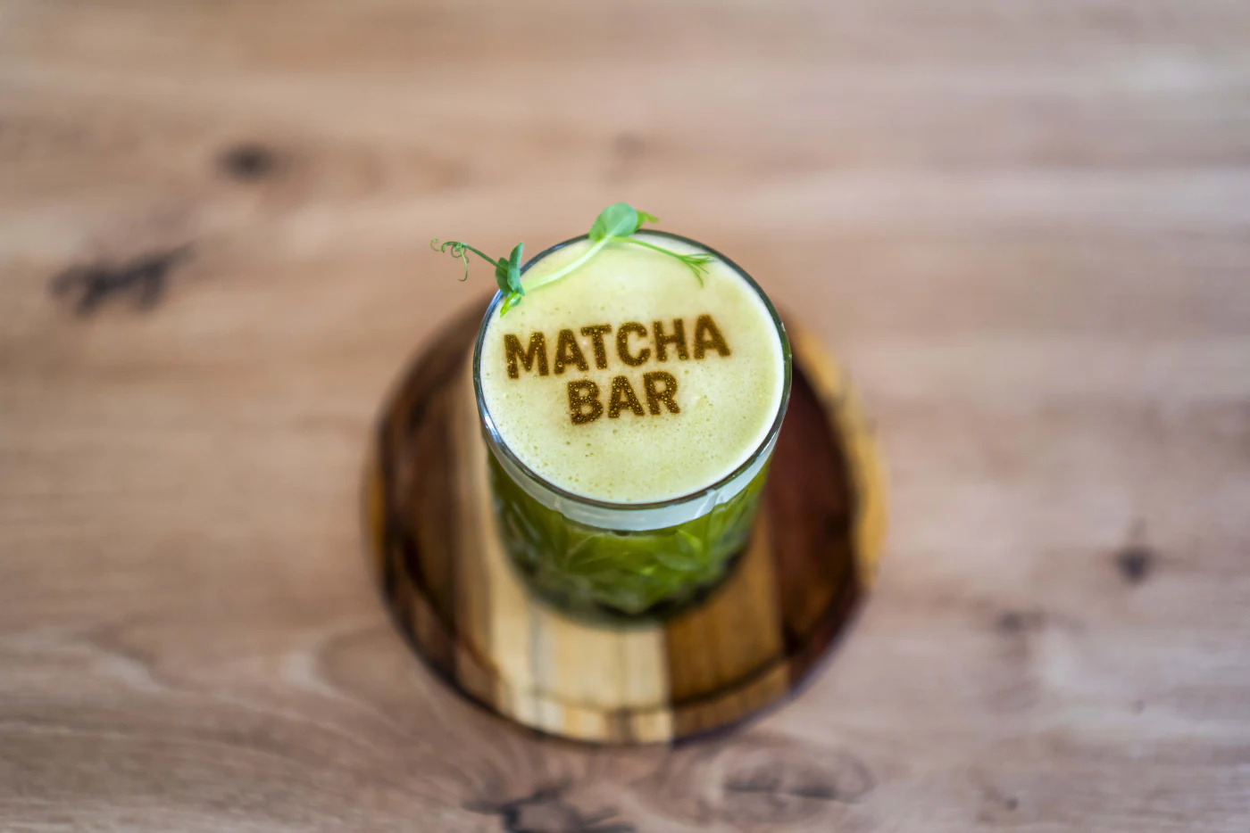 Napoje matcha przygotowane do serwowania